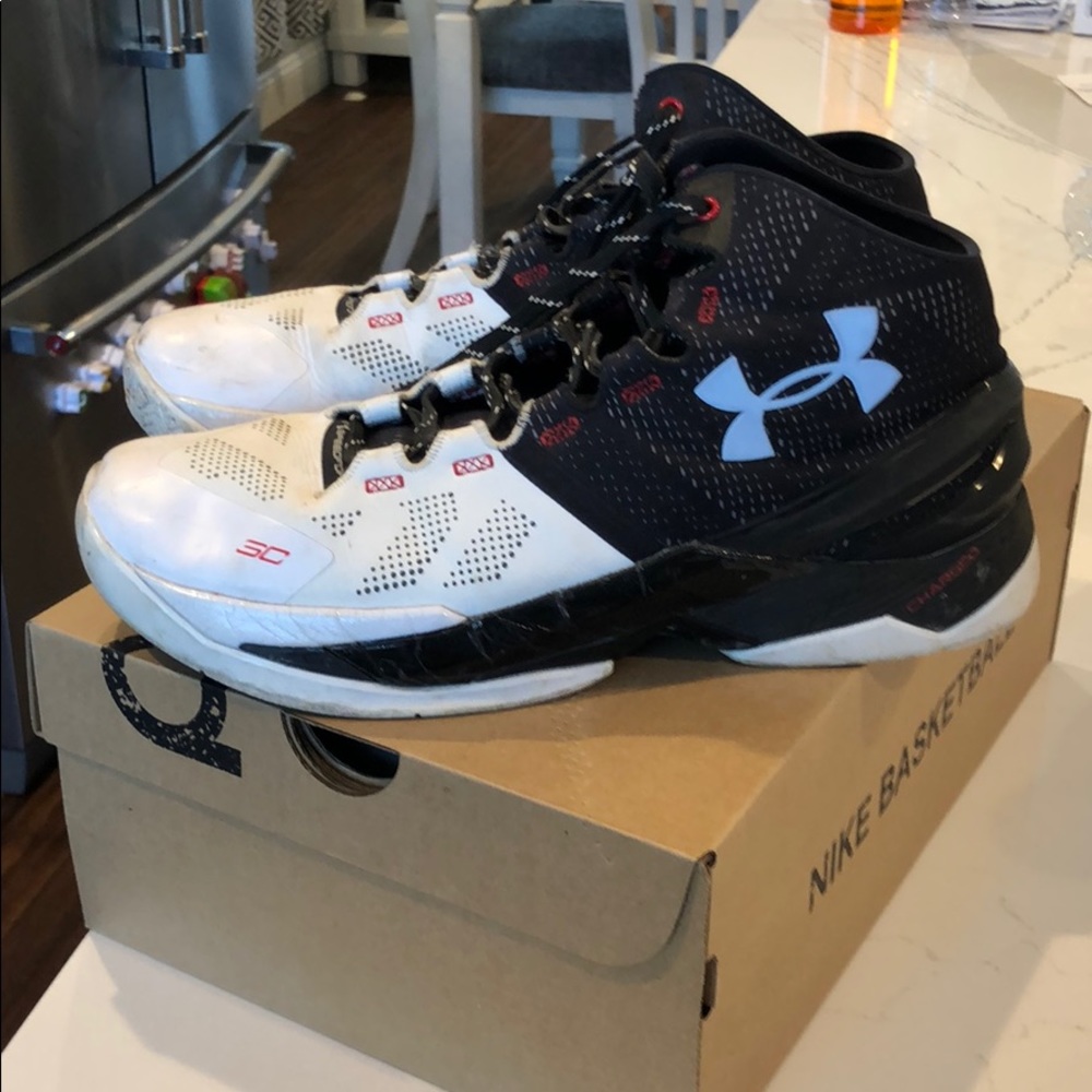 Under armour Curry charged size 10
